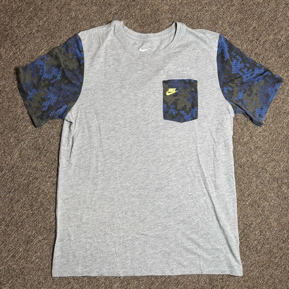 Nike Gray and Blue Men's T-Shirt